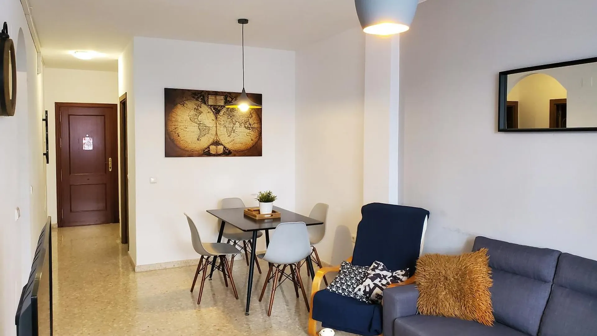 Apartamento Con Parking Gratis En El Centro De Malaga Apartment